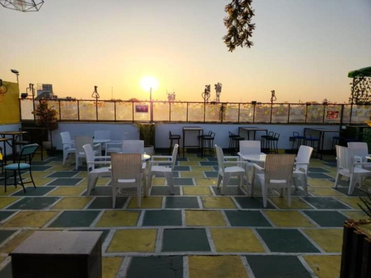 Hotel Majestic - East Of Kailash 4*